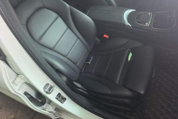 Mercedes-Benz C-Class 2019, 86300 км, за 18123 USD - фото 23