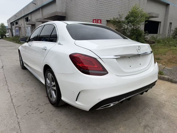 Mercedes-Benz C-Class 2019, 107700 км, за 16433 USD