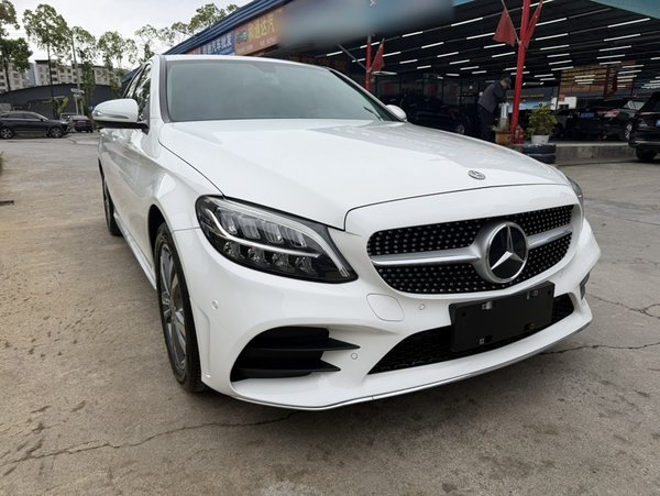 Mercedes-Benz C-Class 2019, 107700 км, за 16433 USD