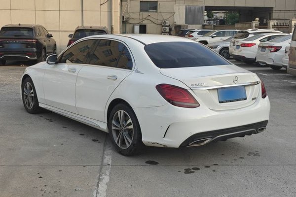 Mercedes-Benz C-Class 2019, 28200 км, за 17881 USD
