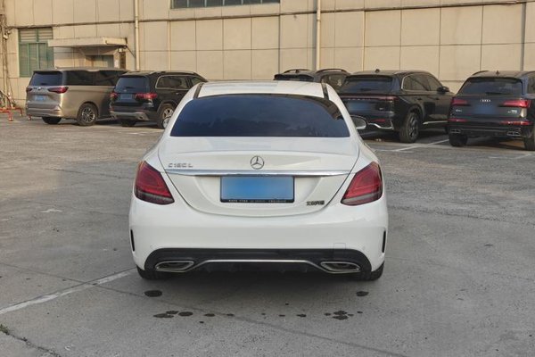 Mercedes-Benz C-Class 2019, 28200 км, за 17881 USD