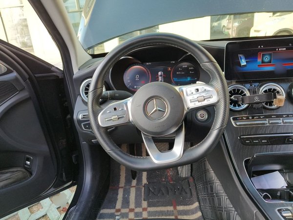 Mercedes-Benz C-Class 2020, 71200 км, за 21578 USD - фото 11