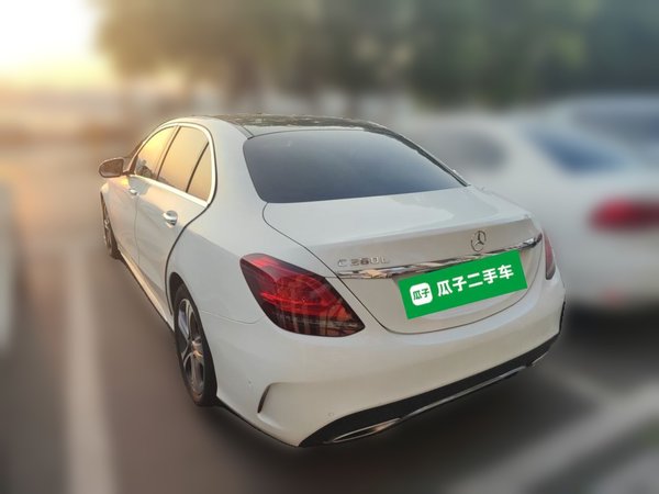 Mercedes-Benz C-Class 2020, 108500 км, за 18693 USD
