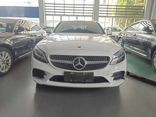 Mercedes-Benz C-Class 2020, 54100 км, за 22548 USD