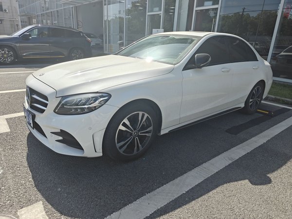 Mercedes-Benz C-Class · 2020 год