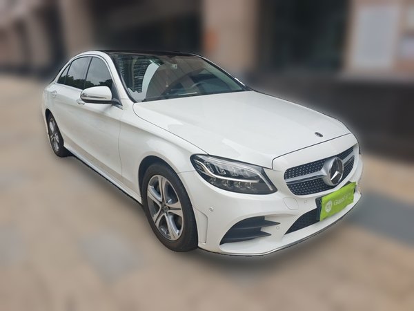 Mercedes-Benz C-Class 2020, 67800 км, за 21607 USD