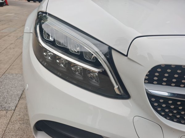 Mercedes-Benz C-Class 2020, 67800 км, за 21607 USD - фото 7