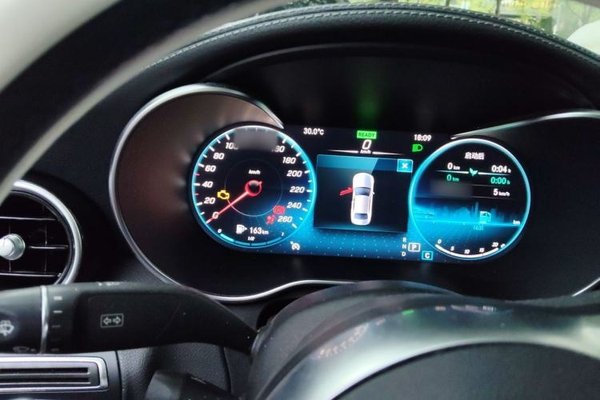 Mercedes-Benz C-Class 2020, 73300 км, за 20839 USD - фото 10