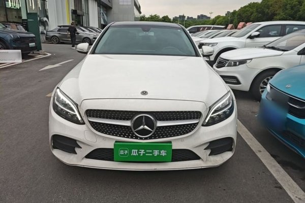 Mercedes-Benz C-Class 2020, 83000 км, за 21367 USD
