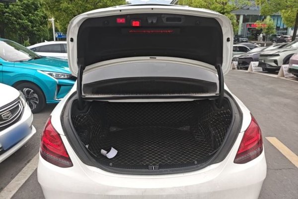 Mercedes-Benz C-Class 2020, 83000 км, за 21367 USD - фото 22