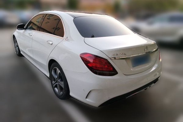Mercedes-Benz C-Class 2020, 86300 км, за 17251 USD