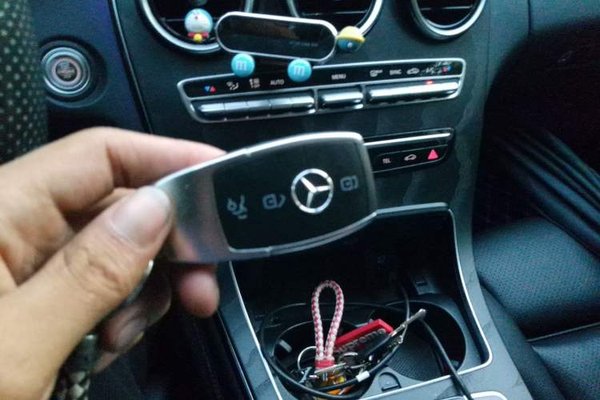 Mercedes-Benz C-Class 2020, 86300 км, за 17251 USD - фото 20