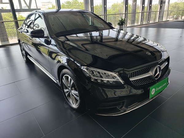 Mercedes-Benz C-Class 2021, 54800 км, за 21791 USD