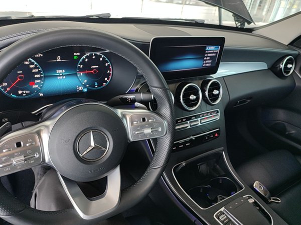 Mercedes-Benz C-Class 2021, 54800 км, за 21791 USD - фото 13
