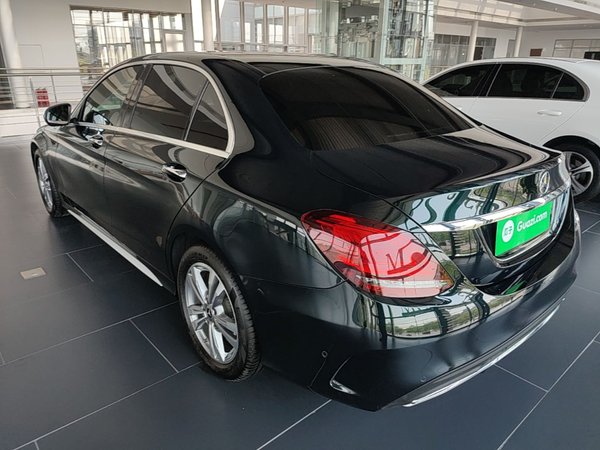 Mercedes-Benz C-Class 2021, 54800 км, за 21791 USD