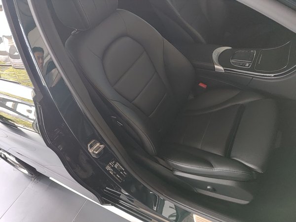 Mercedes-Benz C-Class 2021, 54800 км, за 21791 USD - фото 23