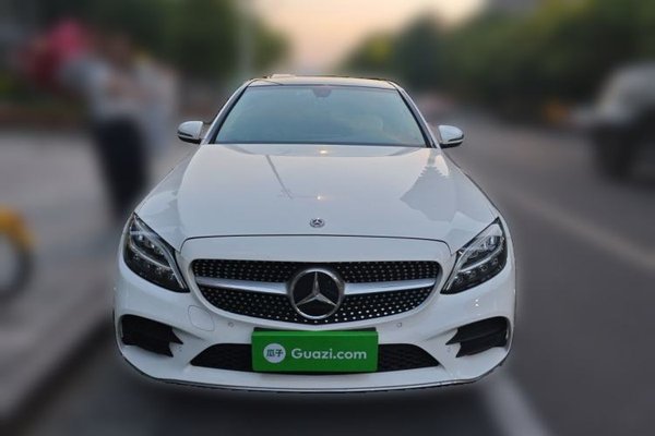 Mercedes-Benz C-Class 2021, 40100 км, за 18216 USD