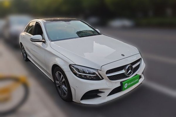 Mercedes-Benz C-Class 2021, 40100 км, за 18216 USD