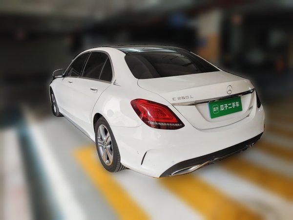 Mercedes-Benz C-Class 2021, 54000 км, за 21419 USD