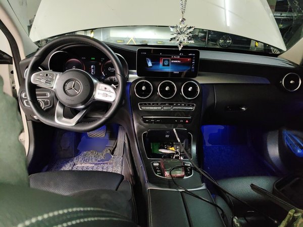Mercedes-Benz C-Class 2021, 54000 км, за 21419 USD - фото 10