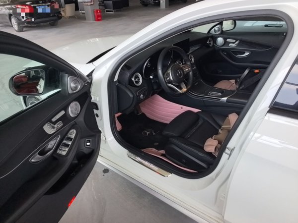 Mercedes-Benz C-Class 2021, 77400 км, за 23724 USD - фото 7