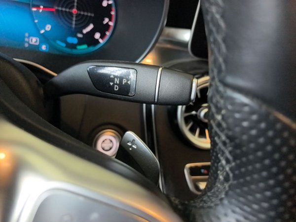 Mercedes-Benz C-Class 2021, 77400 км, за 23724 USD