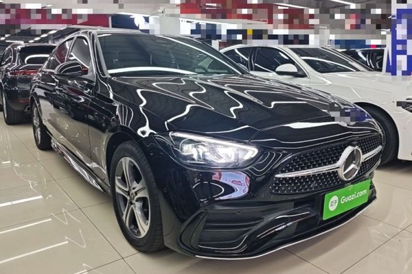 Mercedes-Benz C-Class 2022, 33200 км, за 26225 USD