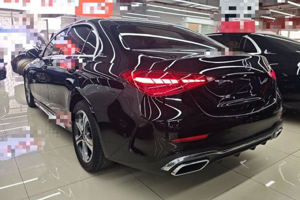 Mercedes-Benz C-Class 2022, 33200 км, за 26225 USD