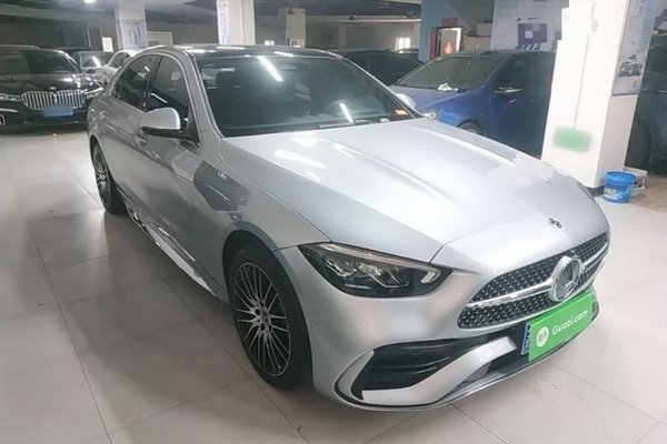 Mercedes-Benz C-Class 2022, 70100 км, за 26358 USD