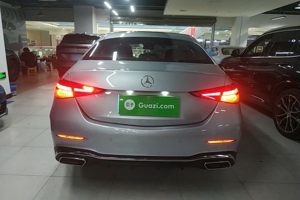 Mercedes-Benz C-Class 2022, 70100 км, за 26358 USD