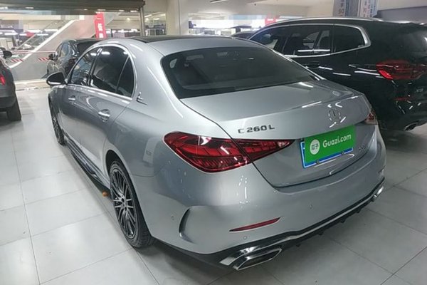 Mercedes-Benz C-Class 2022, 70100 км, за 26358 USD
