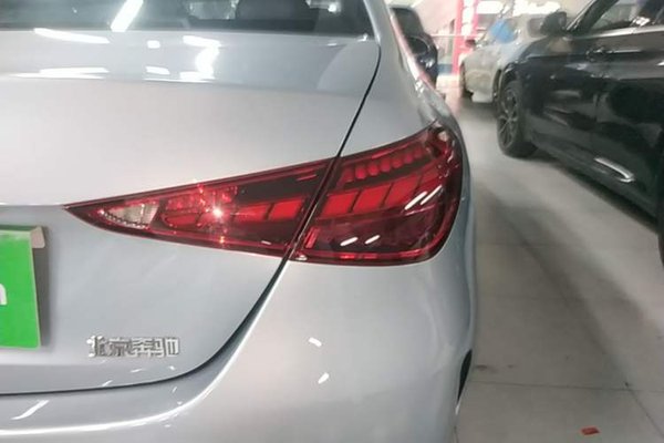 Mercedes-Benz C-Class 2022, 70100 км, за 26358 USD - фото 7