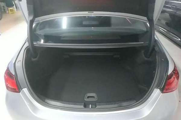 Mercedes-Benz C-Class 2022, 70100 км, за 26358 USD - фото 22