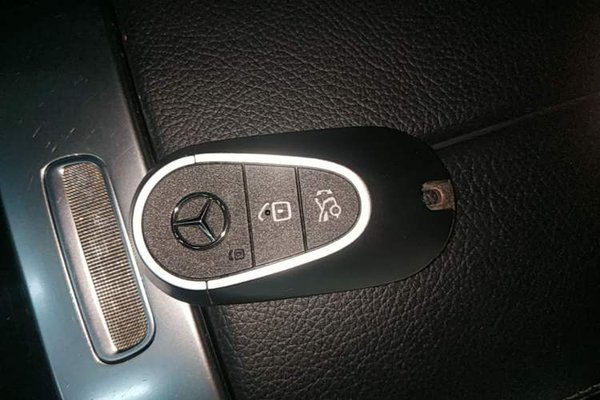 Mercedes-Benz C-Class 2022, 70100 км, за 26358 USD - фото 12