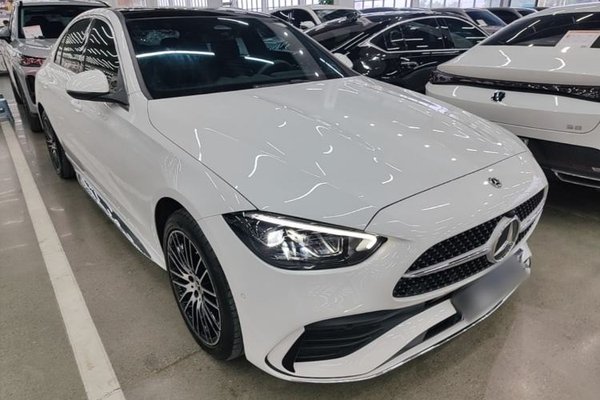 Mercedes-Benz C-Class 2022, 27100 км, за 29599 USD