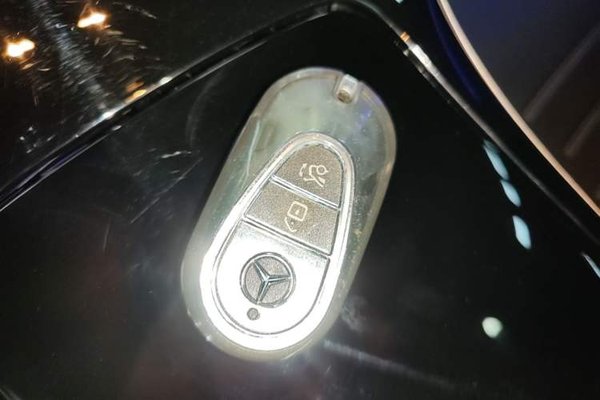 Mercedes-Benz C-Class 2022, 27100 км, за 29599 USD - фото 29
