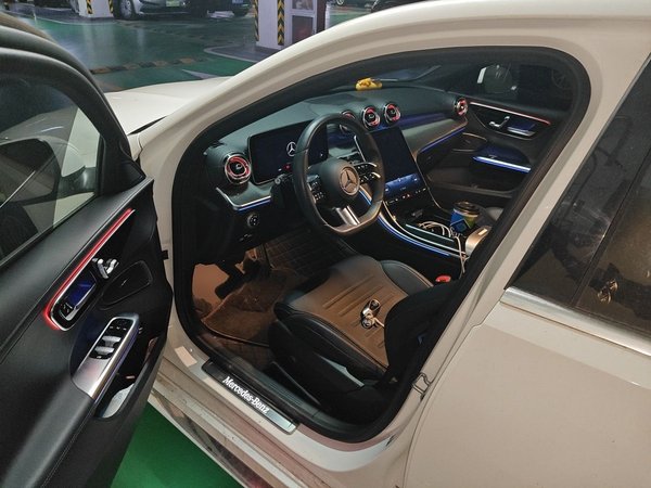 Mercedes-Benz C-Class 2022, 33300 км, за 27390 USD - фото 6
