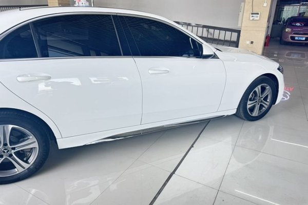 Mercedes-Benz C-Class 2022, 44000 км, за 27790 USD