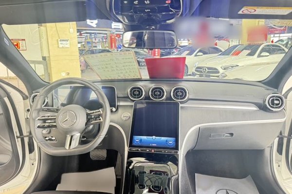 Mercedes-Benz C-Class 2022, 44000 км, за 27790 USD - фото 7