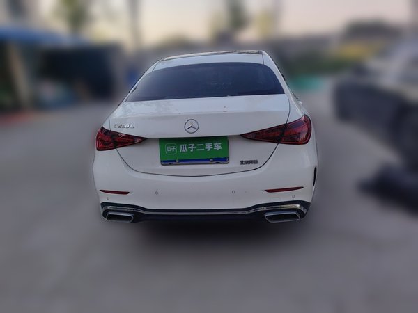 Mercedes-Benz C-Class 2022, 49600 км, за 28621 USD