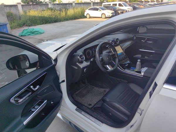 Mercedes-Benz C-Class 2022, 49600 км, за 28621 USD - фото 19