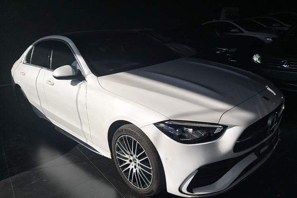 Mercedes-Benz C-Class 2022, 86400 км, за 28110 USD