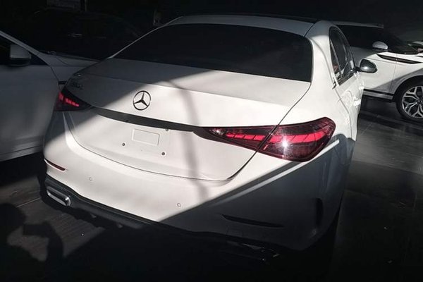 Mercedes-Benz C-Class 2022, 86400 км, за 28110 USD - фото 6