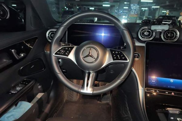 Mercedes-Benz C-Class 2023, 40000 км, за 27132 USD - фото 14