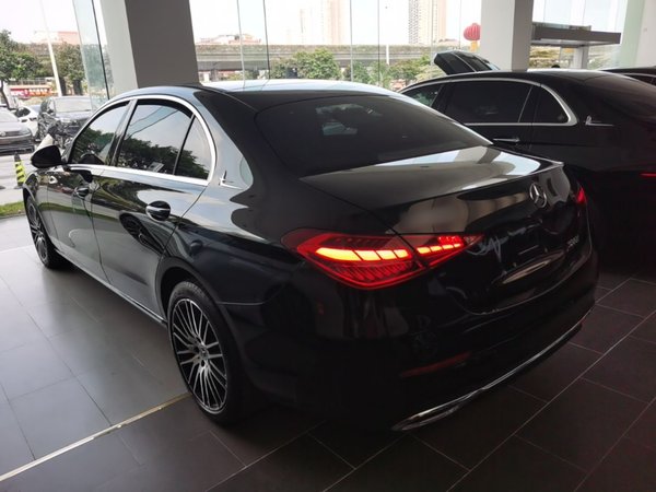 Mercedes-Benz C-Class 2023, 72700 км, за 29442 USD