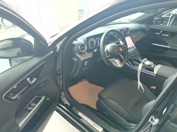 Mercedes-Benz C-Class 2023, 72700 км, за 29442 USD - фото 19