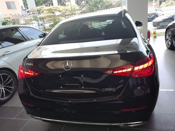 Mercedes-Benz C-Class 2023, 72700 км, за 29442 USD