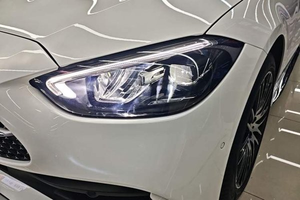 Mercedes-Benz C-Class 2023, 18200 км, за 28816 USD - фото 8