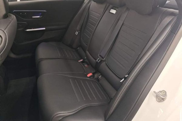 Mercedes-Benz C-Class 2023, 18200 км, за 28816 USD - фото 20