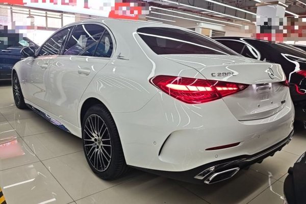 Mercedes-Benz C-Class 2023, 18200 км, за 28816 USD